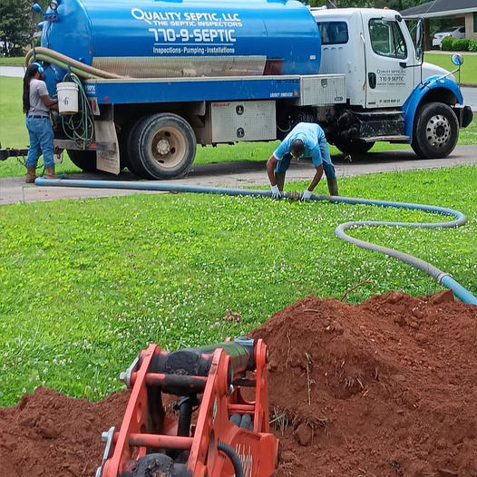 2 guys pumping 2 guys pumping